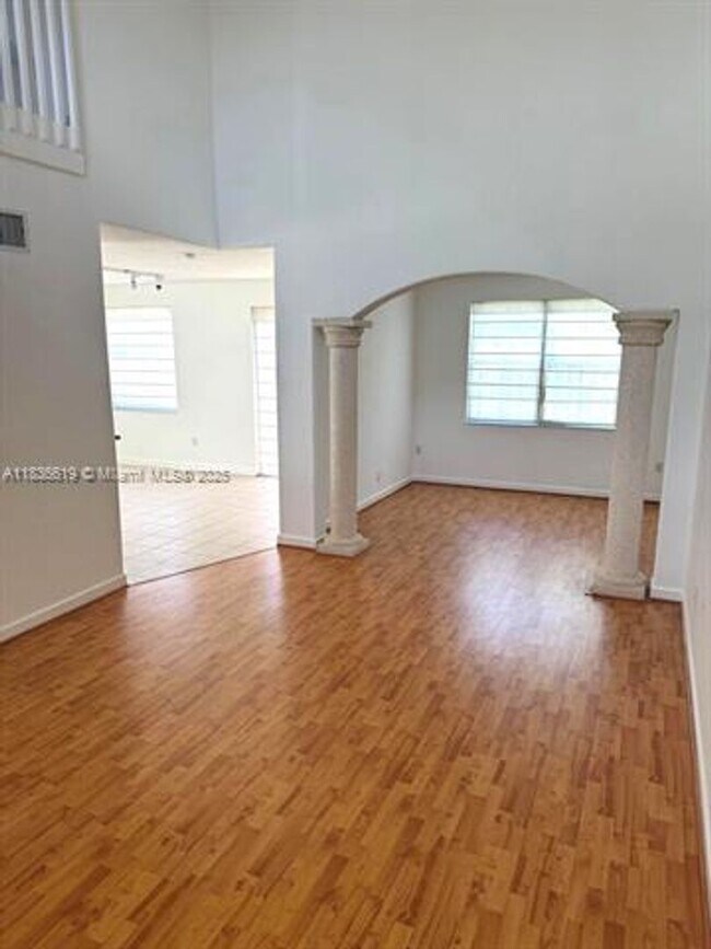 Building Photo - 17037 SW 39th St