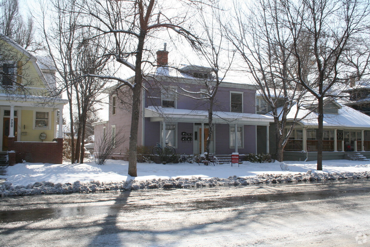 Primary Photo - 704 Remington St