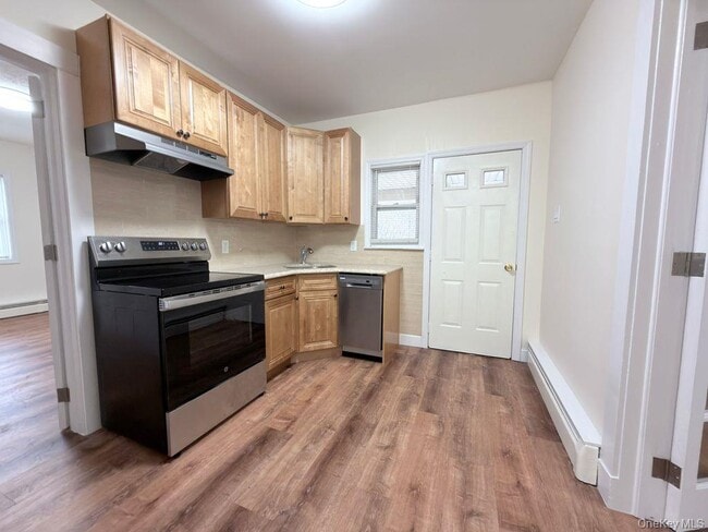 Building Photo - 1870 Baldwin Rd