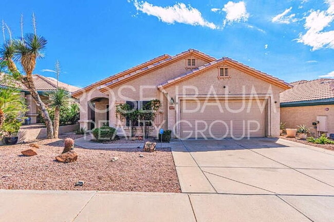 Gorgeous 3-bedrooms, 2-baths home in the d... - Gorgeous 3-bedrooms, 2-baths home in the d...