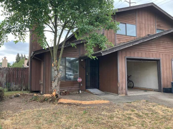 Primary Photo - 2 bedroom in SPRINGFIELD OR 97477