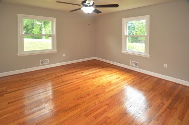 Foto del edificio - 3428 Landon St