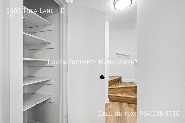 Foto del edificio - 5605 Thea Ln