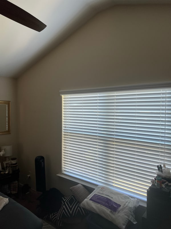 Foto del edificio - 344 Hill Crest Cir