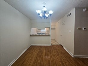 Building Photo - 3714 Ave S