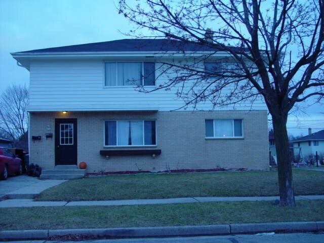Primary Photo - 456-472 Northrop St