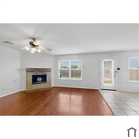 Foto del edificio - 3612 Dove Ln