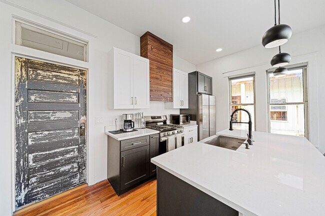 Foto del edificio - 540 Adams St