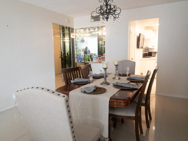 Foto del edificio - 1370 S Ocean Blvd