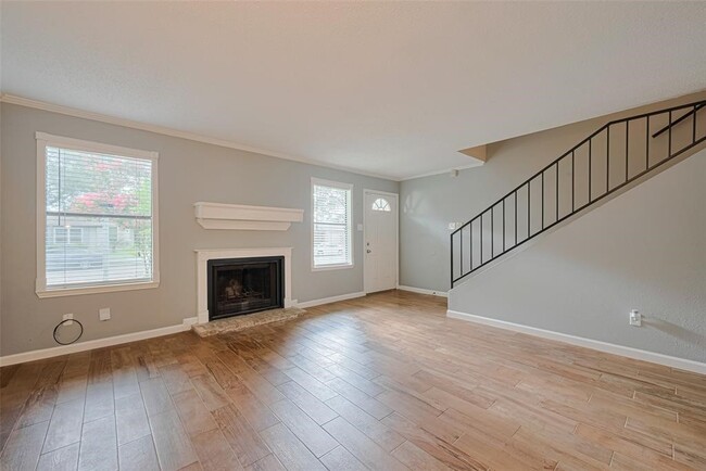 Building Photo - 6452 Kentwick Dr