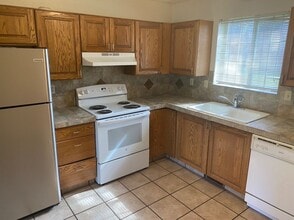 Building Photo - 827 W 800 N