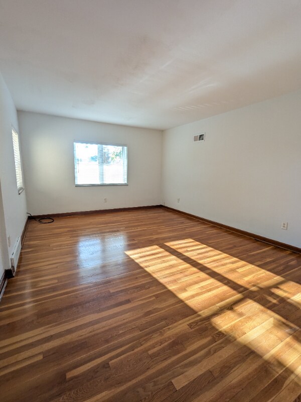 5900 Loughborough Ave Unit 2S, St. Louis, MO 63109 Room for Rent in