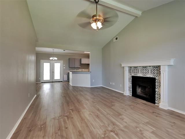 Building Photo - 2305 Woodhollow Ave