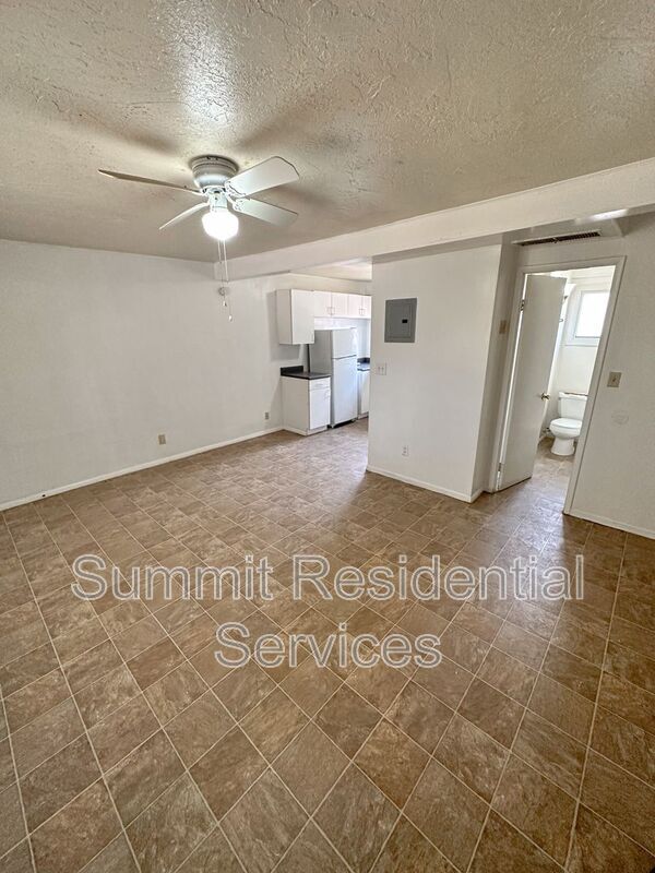 Building Photo - 3719 E Fairmount St