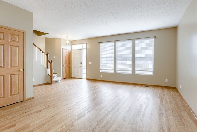 Foto del edificio - Spacious 4 Bedroom In Gretna!!