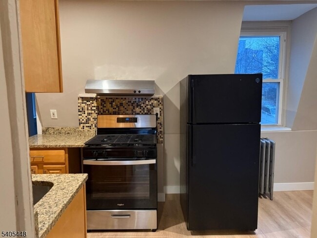 Foto del edificio - 1635 Union Turnpike