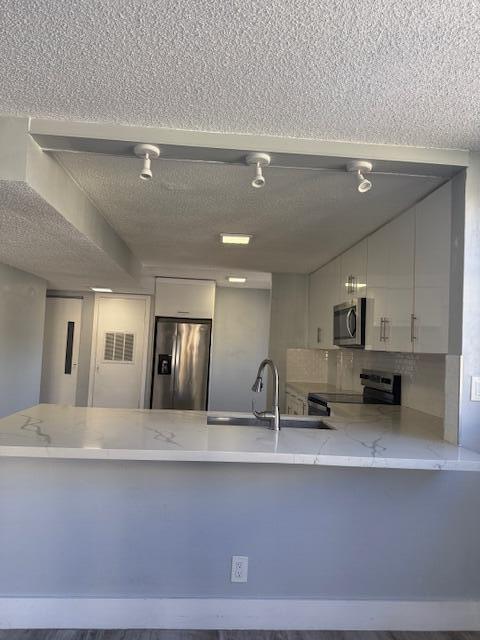 Foto del edificio - 6475 W Oakland Park Blvd