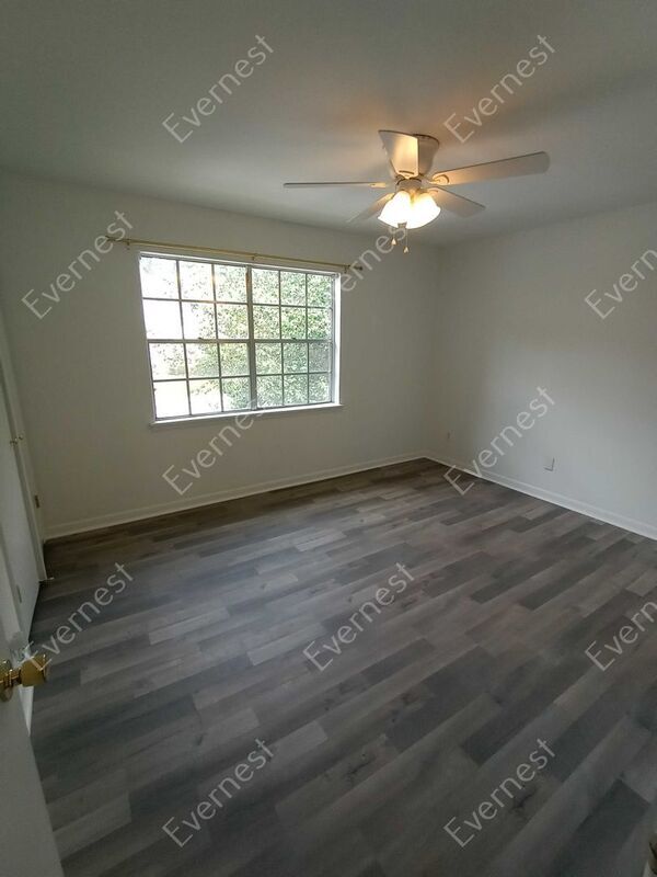 Foto del edificio - 2601 Southbury Cir