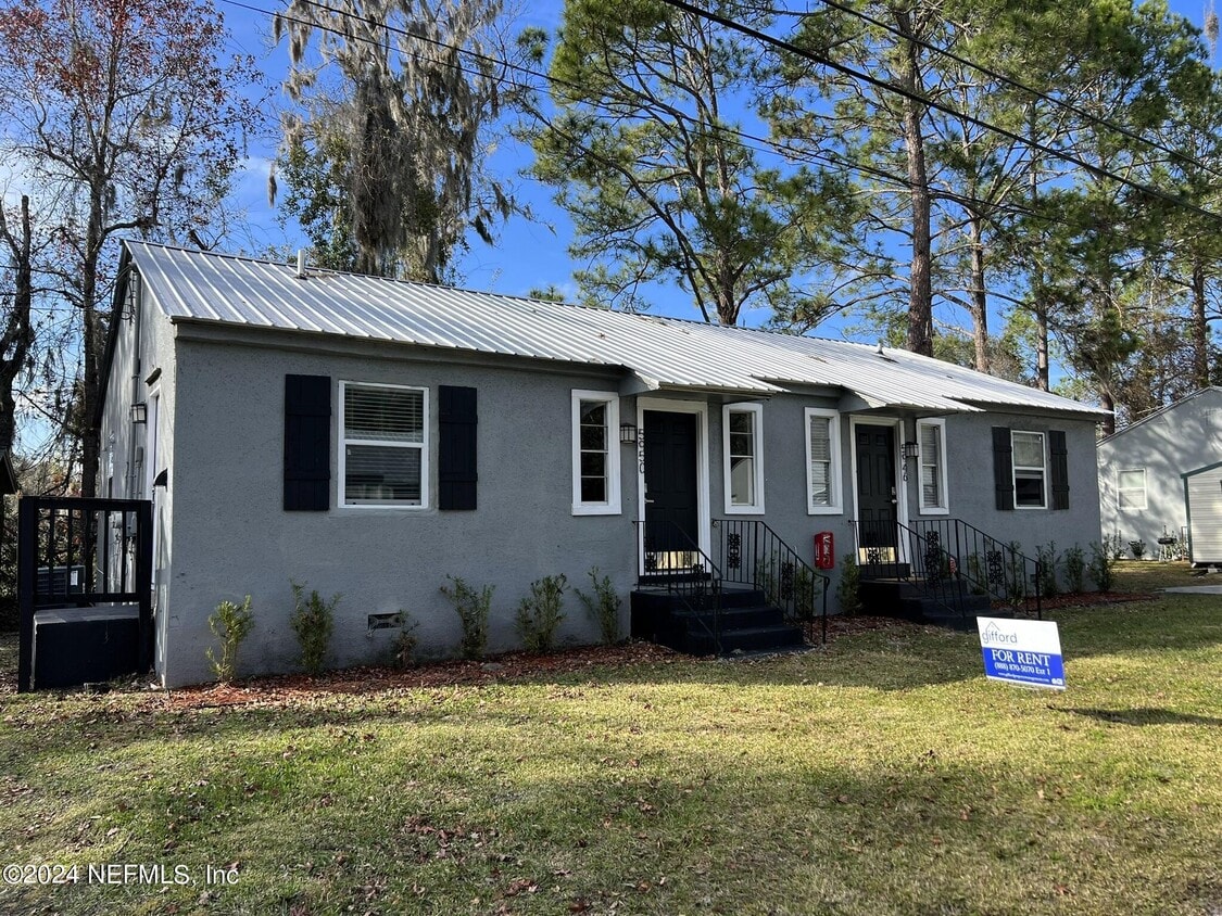 Primary Photo - 5950 Wilmar Rd W