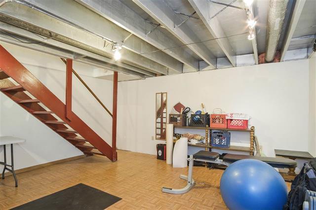 Building Photo - 46 Lakewood Garden Ln