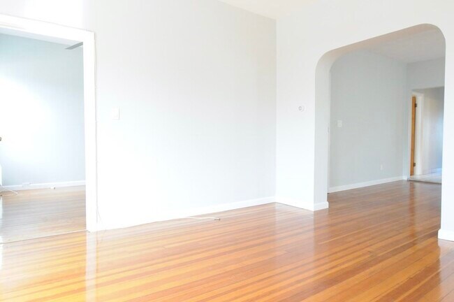 Foto del edificio - 5 Orient Ave