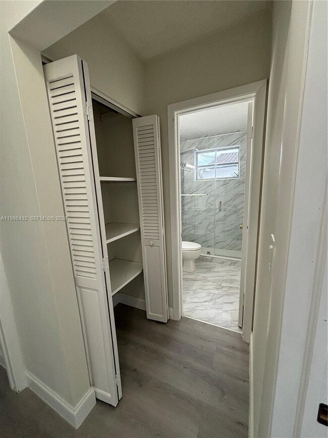 Foto del edificio - 5011 SW 5th St