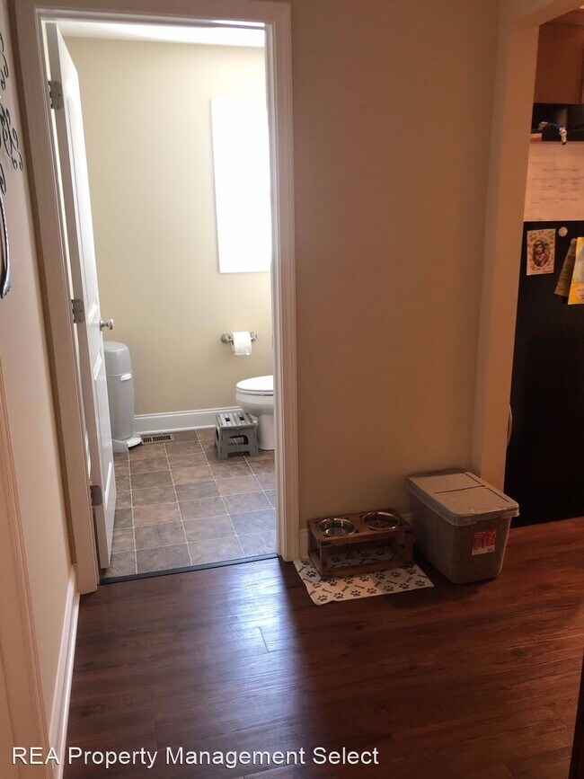 Foto del edificio - 3 br, 2.5 bath House - 818 Loop Road
