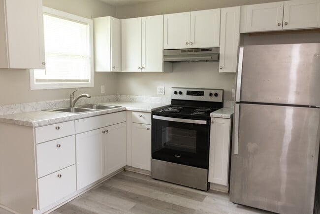 Building Photo - 3 Rivers Apartments