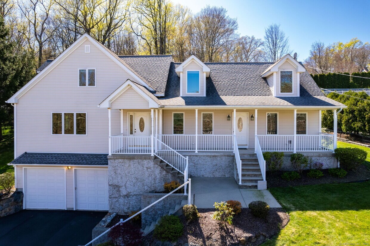 Foto principal - 904 Shepard Ave