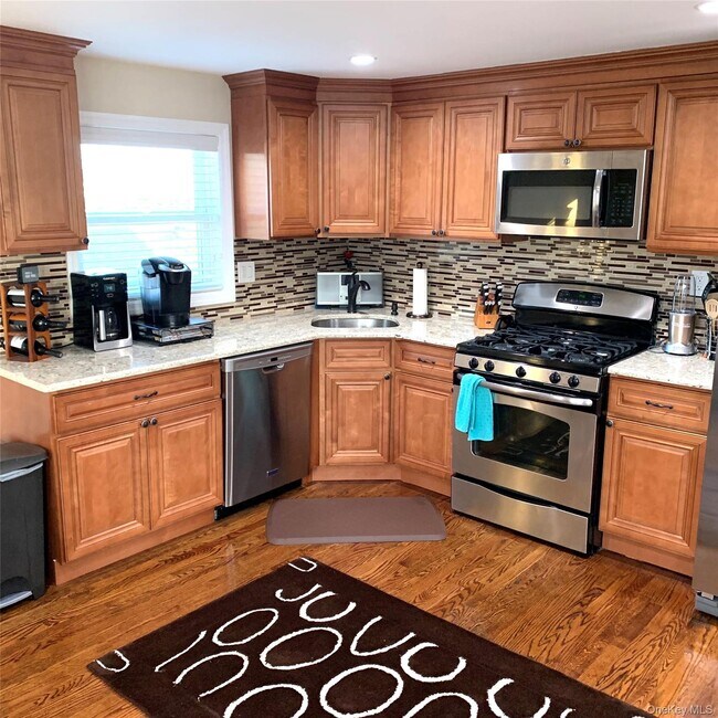 Foto del edificio - 521 W Park Ave