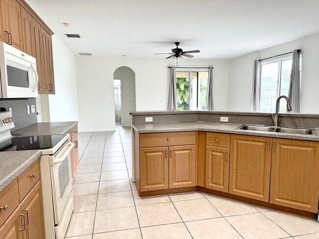 Foto del edificio - 1261 SW Santiago Ave