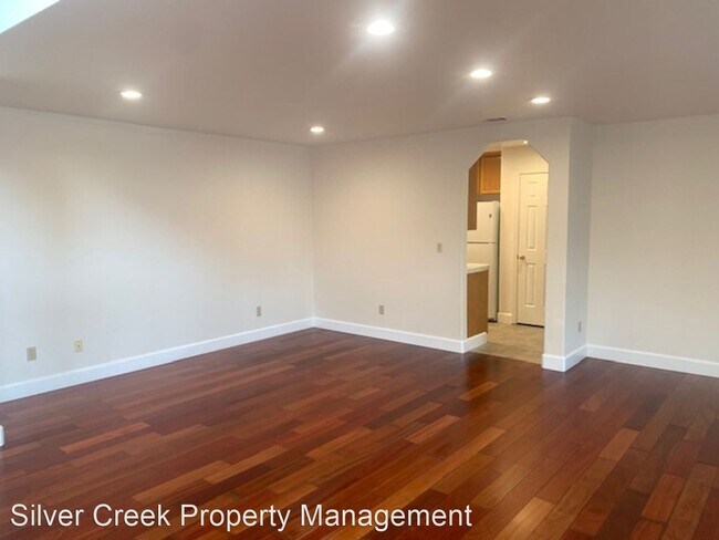Building Photo - 4 br, 2.5 bath House - 3868 Stone Pointe Way