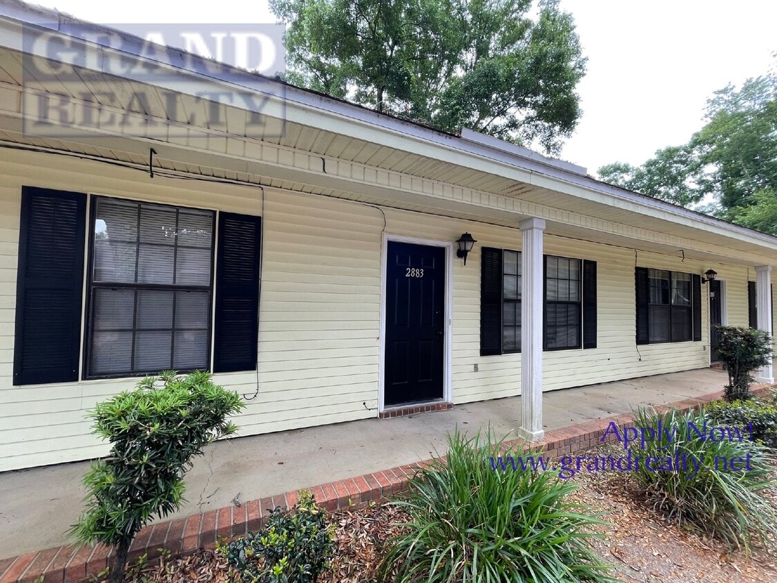 Primary Photo - 2 Bedroom, 1 Bathroom Rental in Pensacola ...