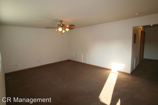 Building Photo - 803 Mantle Dr