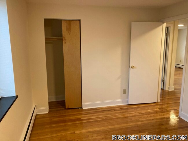 Building Photo - 222 Babcock St