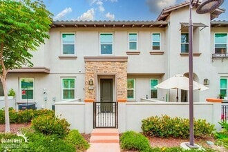 Building Photo - 4168 Sitio Cielo
