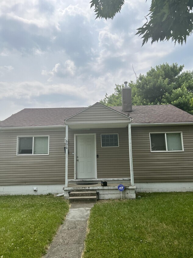Foto principal - 606 S Spencer Ave