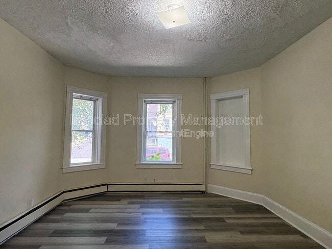 Building Photo - 242 Washington St
