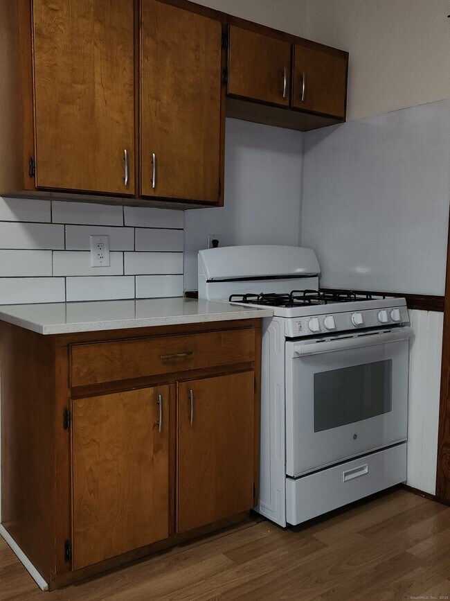 Foto del edificio - 106 Lyons St