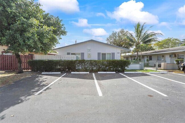 Foto del edificio - 332 SW 2nd Pl
