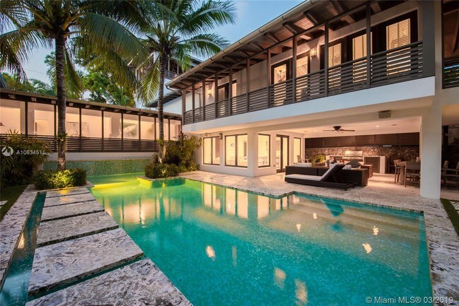 Foto del edificio - 3571 N Prospect Dr