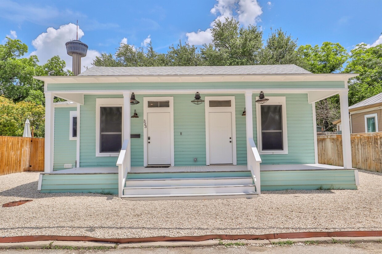 323 Refugio St, San Antonio, TX 78210 House for Rent in San Antonio