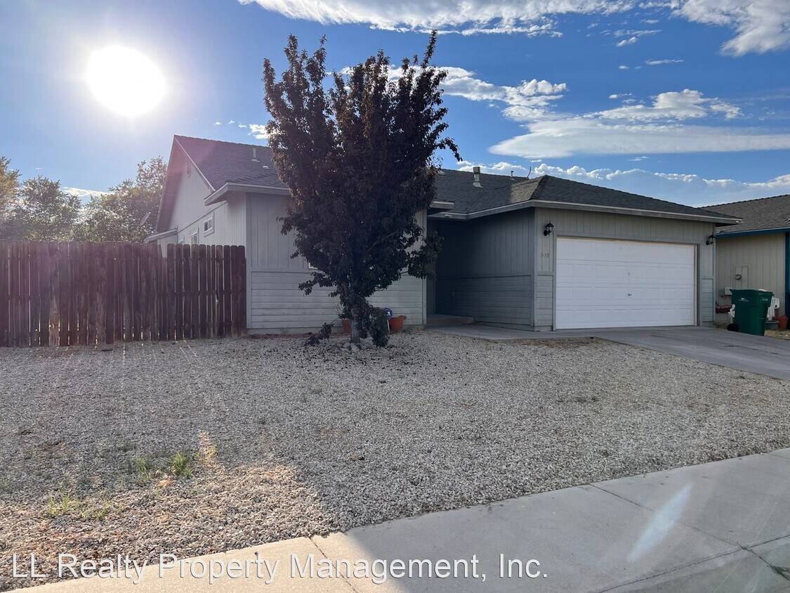 3 br, 2 bath House 939 Jessica Lane House for Rent in Fernley, NV
