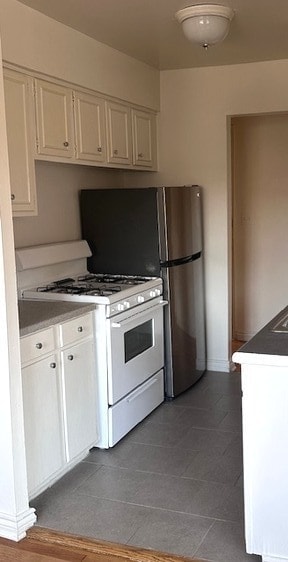 Building Photo - 5730 N Sheridan Rd