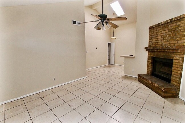 Foto del edificio - 1380 Trudy Elaine Dr