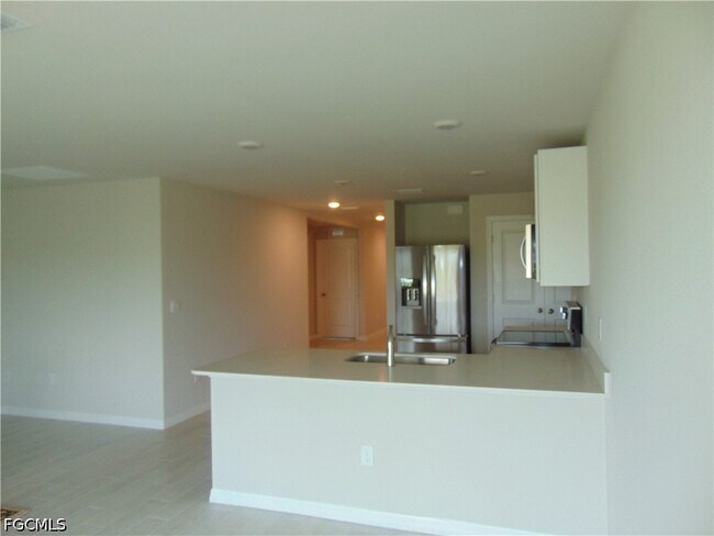 Foto del edificio - 7005 Calder Cir