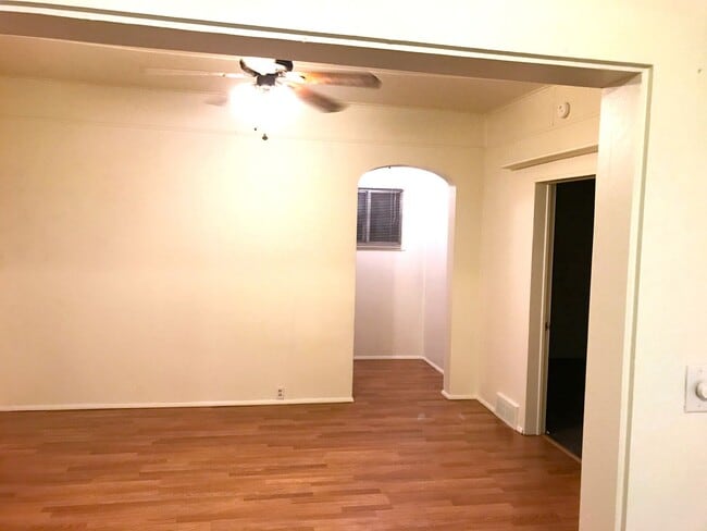 Building Photo - 3 Bedroom in McGill with basement  and Cov...