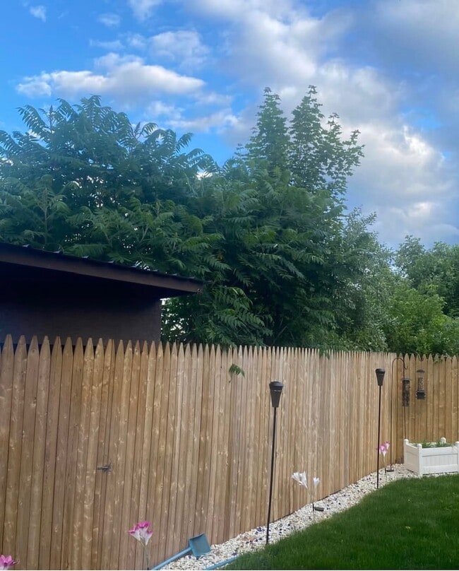 Building Photo - 37B Timrod Dr