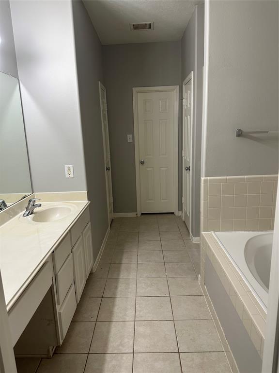 Foto del edificio - 4635 Arbor Ln