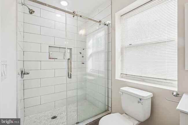 Building Photo - 512 W Norris St